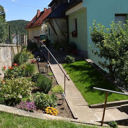 Gaestehaus Grau Egloffstein Exteriör bild